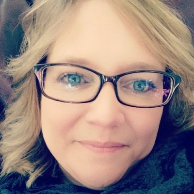 Profile Picture of Ann DeVries (@anndevries) on Twitter