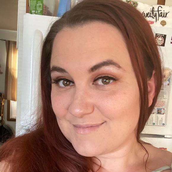 Profile Picture of Erika Ritchie (@erikachapman98) on Poshmark