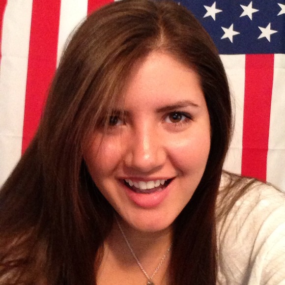 Profile Picture of Kendall Mazurek (@kmaz1470) on Poshmark