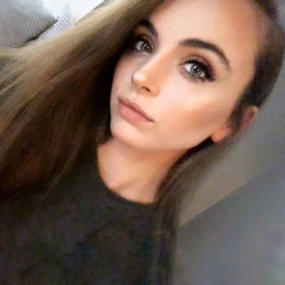 Profile Picture of A G  🤍 (@_ashleygodwin) on Twitter