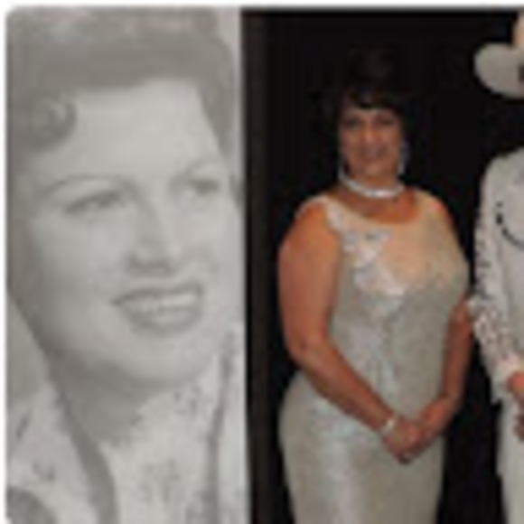 Profile Picture of Bridgett Huffhines (@bodyliqn) on Poshmark