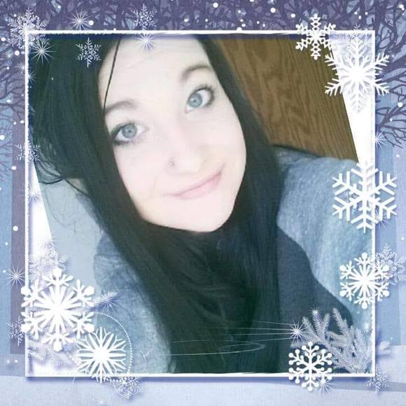 Profile Picture of Destany Dibitetto (@destany112514) on Poshmark