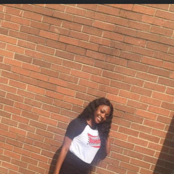 Profile Picture of Nevaeh Scott (@nevaehscott709) on Poshmark