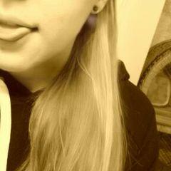 Profile Picture of Paige Gates (@paigetheperson0) on Twitter