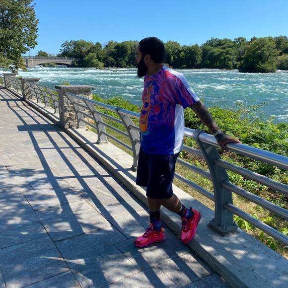 Profile Picture of Raymond Jeffrey (@mrfreshley) on Poshmark