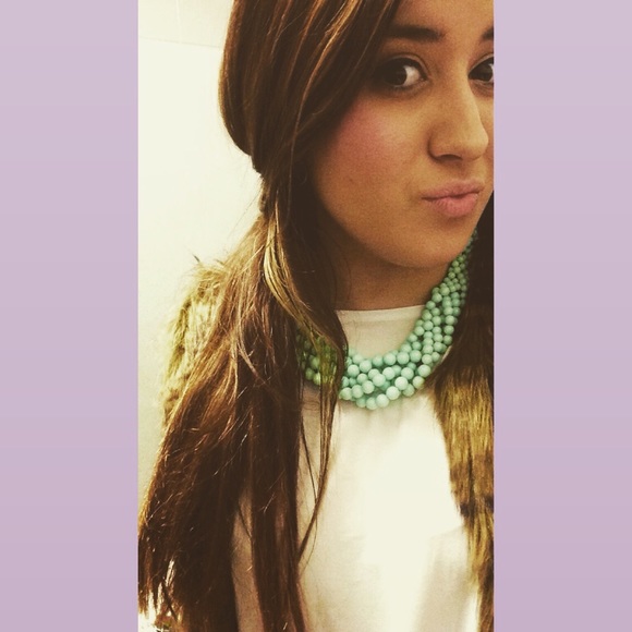 Profile Picture of Hannah Mcdougall (@hann_mcdougall) on Poshmark