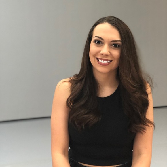 Profile Picture of Carly Barnes (@carnicbarnes) on Poshmark