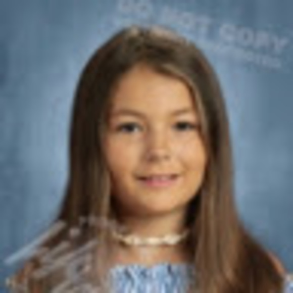 Profile Picture of Allison Chamberlain (@dallialli9876) on Poshmark