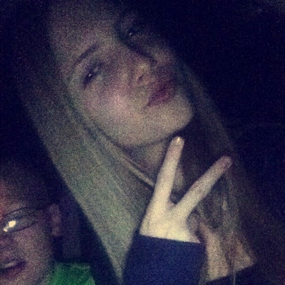 Profile Picture of Lacy Fields (@lacy_fields) on Poshmark