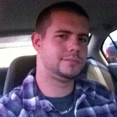 Profile Picture of Scott Paulson (@fearthebeard31) on Twitter