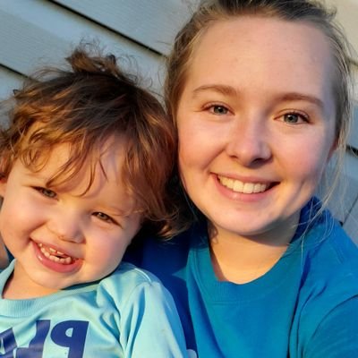 Profile Picture of Jennabear🐻 (@JenniferWalkey) on Twitter