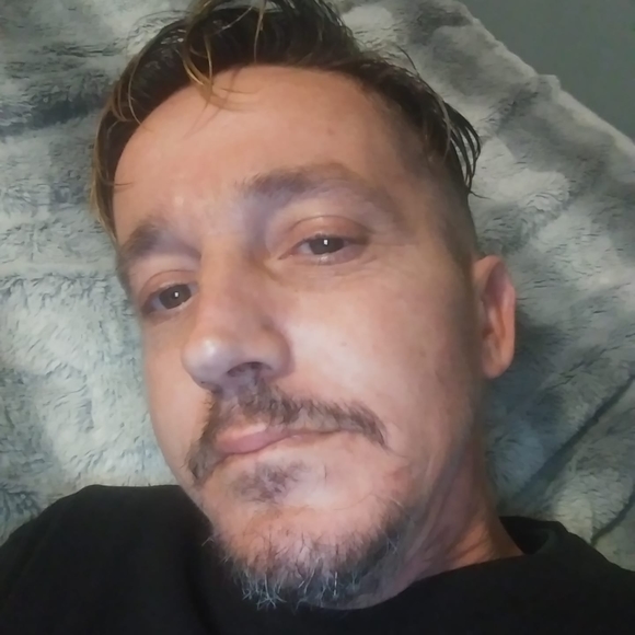 Profile Picture of Aaron Seaton (@a78carson) on Poshmark