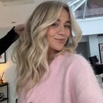 Profile Picture of Amber Steve (@Amber-Steve) on Facebook