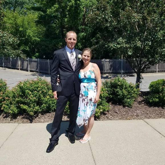 Profile Picture of Bekky Bahnemann (@bekky17) on Poshmark