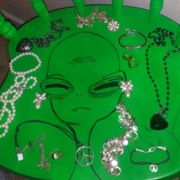 Profile Picture of Luis Calzada (@dream_fash_jewl) on Poshmark