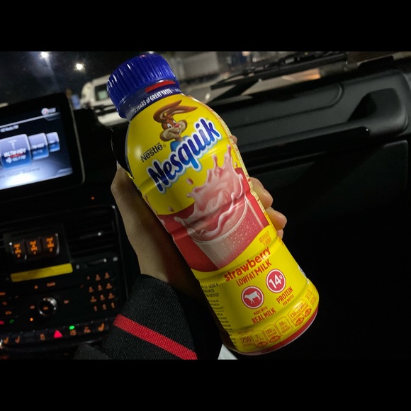 Profile Picture of Raina Kim (@rainakim) on Poshmark