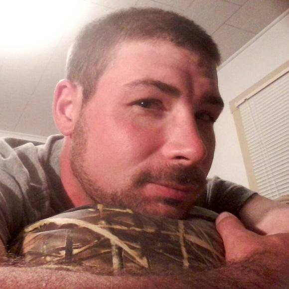 Profile Picture of Tony Cox (@hermies1032) on Poshmark