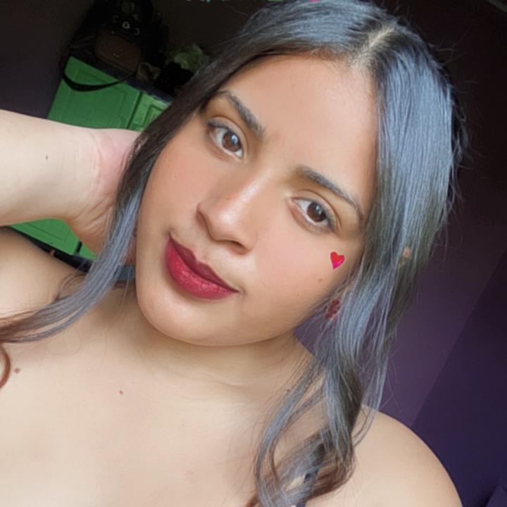 Profile Picture of Vivian Cruz (@@viviancruz72) on Tiktok