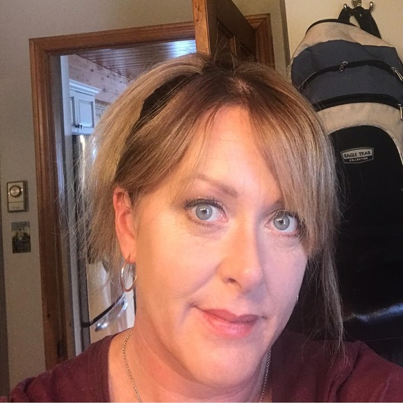 Profile Picture of Jodi Arthurs mccormack (@momcop73) on Poshmark