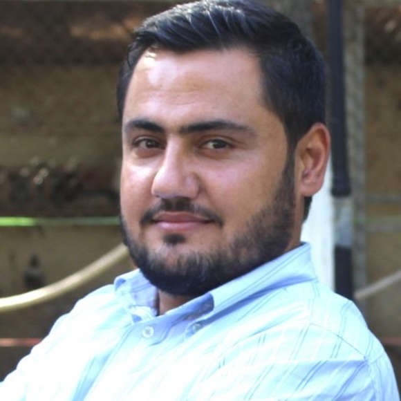 Profile Picture of Manouchehr Ibrahimi (@mano_ebrahimi) on Poshmark