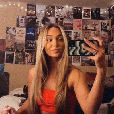 Profile Picture of Lauren Migs (@LaurenMichele17) on Twitter