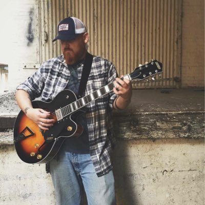 Profile Picture of Mike (@MandolinMouse) on Twitter