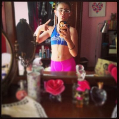 Profile Picture of Julianna Fernandes (@JulesCools18) on Twitter