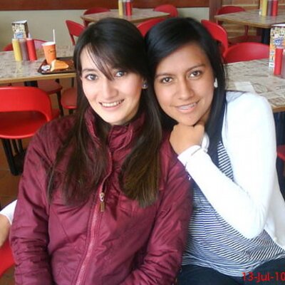 Profile Picture of Elizabeth Portilla (@ElizabethColomb) on Twitter