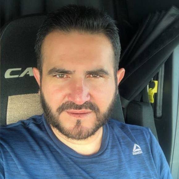 Profile Picture of Emilio Acevedo (@lucaslobos968) on Poshmark