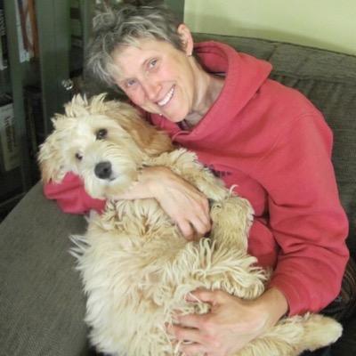 Profile Picture of Ellen Fey (@FyerUp) on Twitter