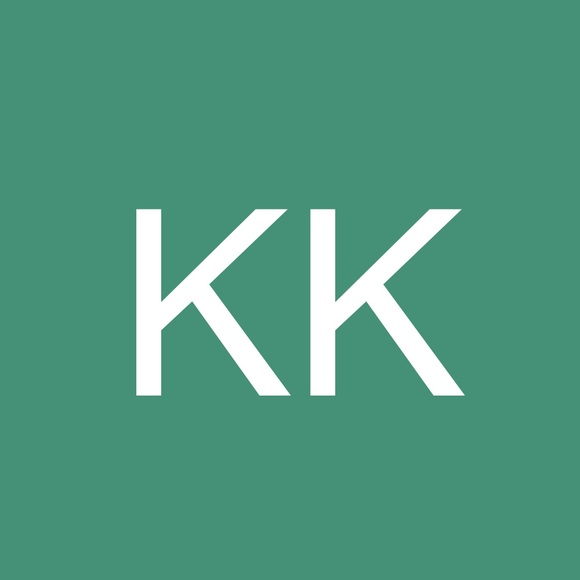 Profile Picture of Kelly Kempf (@kkempf1010) on Poshmark