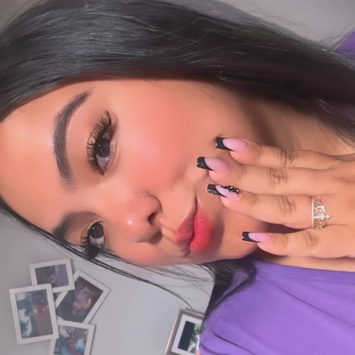 Profile Picture of Daniela Collazos (@dannielacollazoss) on Tiktok