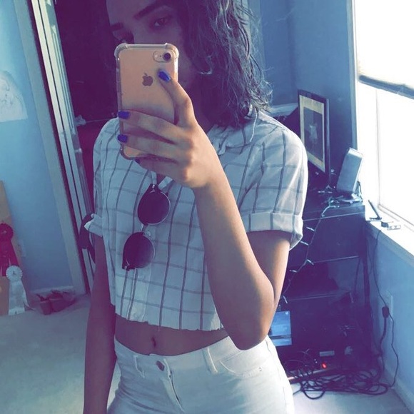 Brianna Levi - Poshmark Profile Picture of Brianna Levi (@briannalevii) on Poshmark