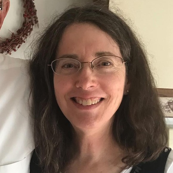 Profile Picture of Linda Moyes (@lindamoyes1) on Poshmark