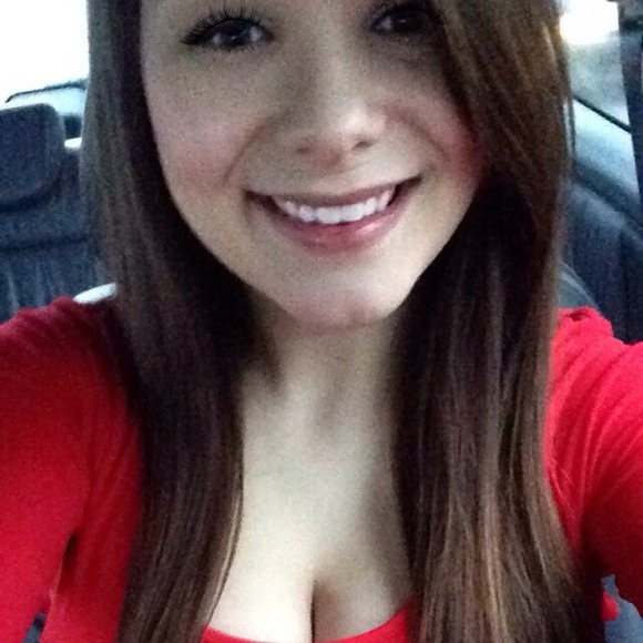 Profile Picture of Bailey Mcginnis (@baileeeyk) on Poshmark