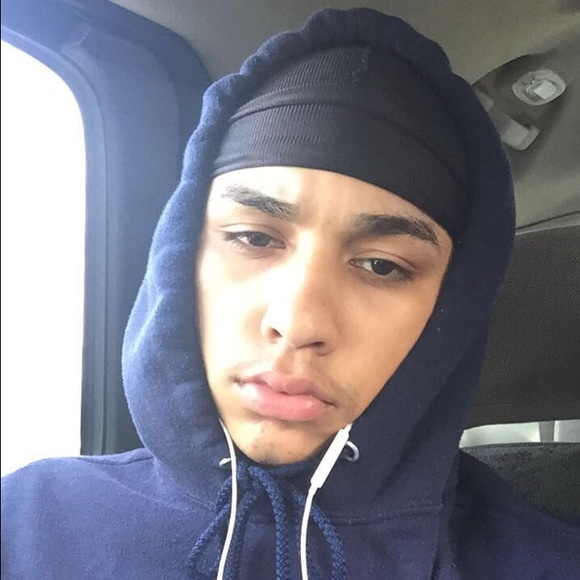 Profile Picture of Aaron Rivera (@naybkors) on Poshmark