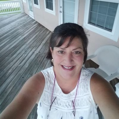 Profile Picture of Trisha Daniels (@dzdame62) on Twitter