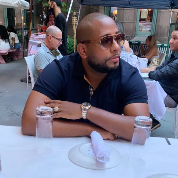 Profile Picture of Michael alejandro Millones (@michaelproyecto) on Poshmark