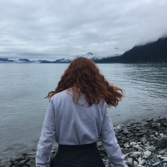 Profile Picture of Sara Hoober (@saranicole416) on Poshmark