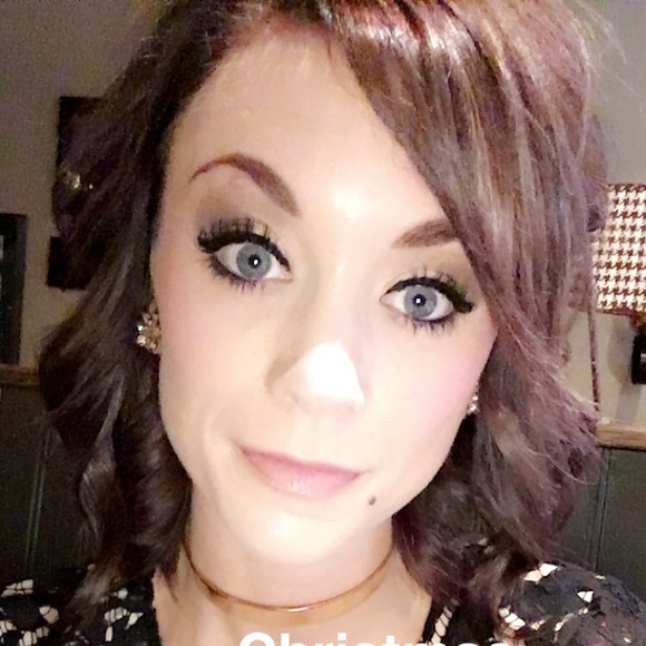 Profile Picture of Michelle Kabrick (@kabrick) on Poshmark