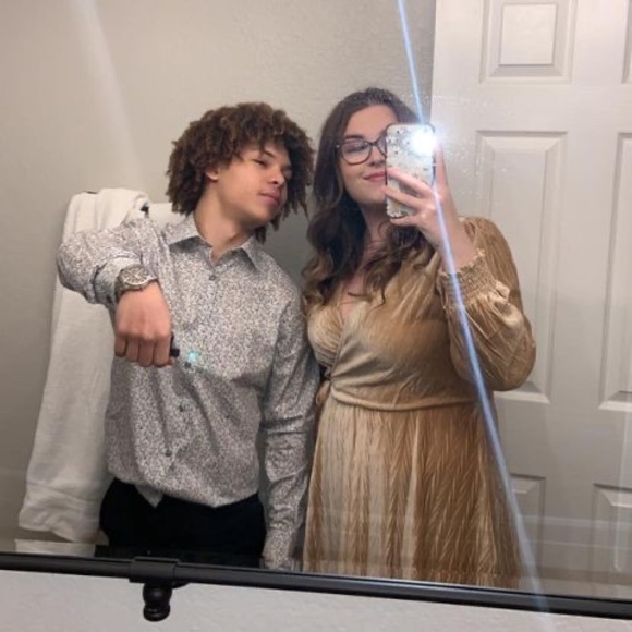 Profile Picture of Megan Holstrom (@holstrom18) on Poshmark