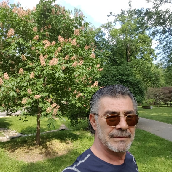 Profile Picture of Hazem Ibrahim (@hazemibrahim) on Poshmark