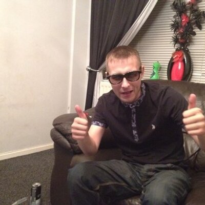 Profile Picture of Aaron Underwood (@fireflyfullflip) on Twitter