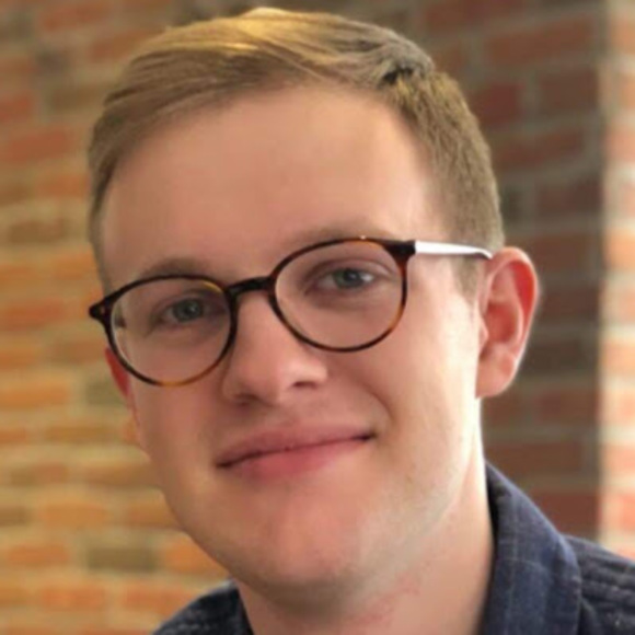 Profile Picture of Max Melamed (@maxm897) on Poshmark