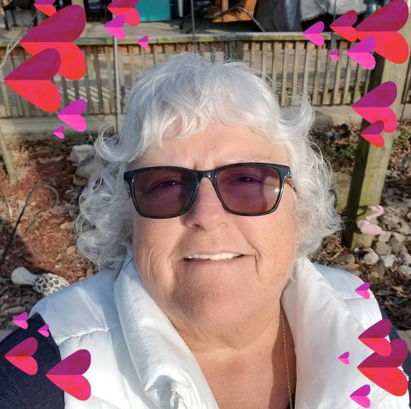 Profile Picture of Shelly Pohlman-shipley (@recsuper) on Poshmark