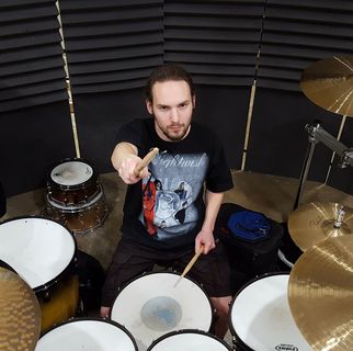 Ian Maurus - Facebook Profile Picture of Ian Maurus (@ian.maurus) on Facebook