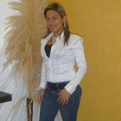 Vanessa Castillo - Twitter Profile Picture of Vanessa Castilloon Twitter