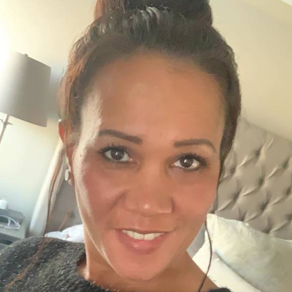 Profile Picture of Dominique Rollins (@droll77) on Poshmark