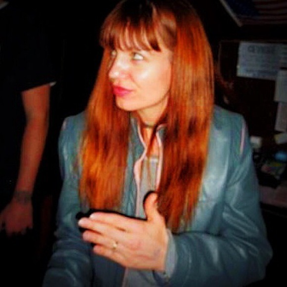 Tracy Tabery - Poshmark Profile Picture of Tracy Tabery (@trixiepop) on Poshmark