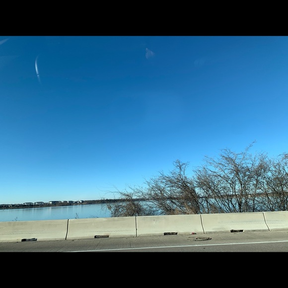 Profile Picture of Mehreen Malik (@meher005) on Poshmark